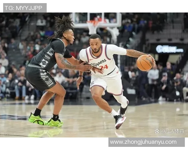 2017年NBA总决赛第三场骑士与勇士激战回顾精彩瞬间与关键时刻分析 2017年NBA总决赛第三场骑士与勇士激战回顾精彩瞬间与关键时刻分析