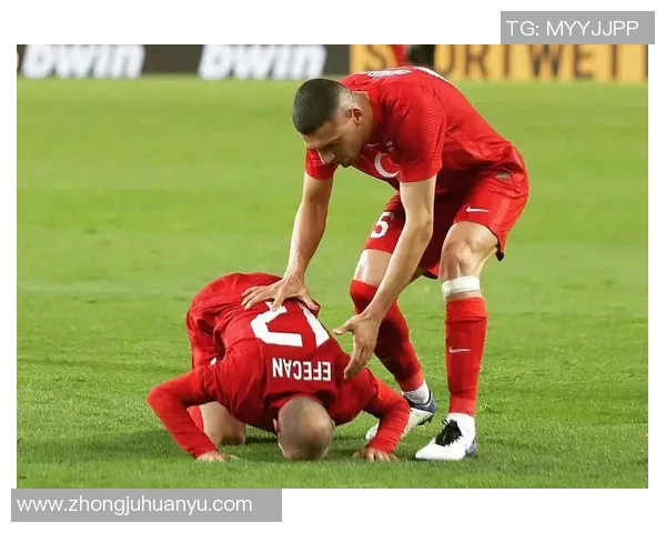 埃姆雷-詹谈被绝平:即便抢先,咱们也需求持续控球并活跃跑动 埃姆雷-詹谈被绝平:即便抢先,咱们也需求持续控球并活跃跑动